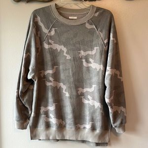 American Eagle Outfitters gray camo sweatshirt